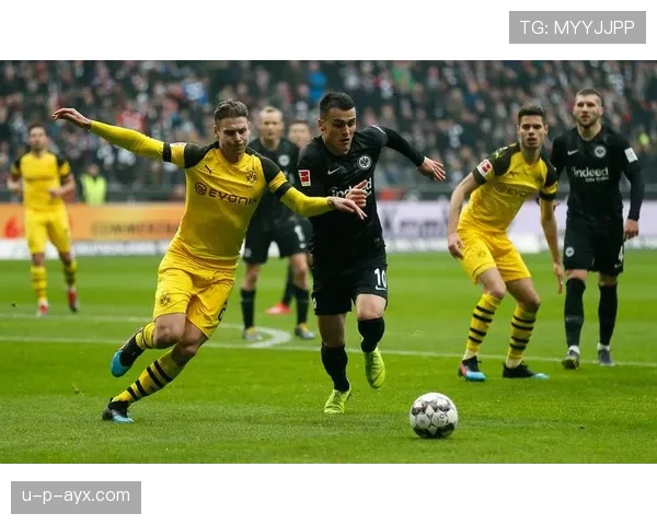 拜仁阵容豪华却越踢越乱,结构性问题逐步反映在战绩与稳定性上 拜仁阵容豪华却越踢越乱,结构性问题逐步反映在战绩与稳定性上