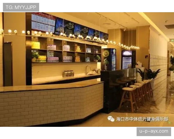 杨力维家冰箱里塞满蛋白粉，连饮料都是自己称重兑的