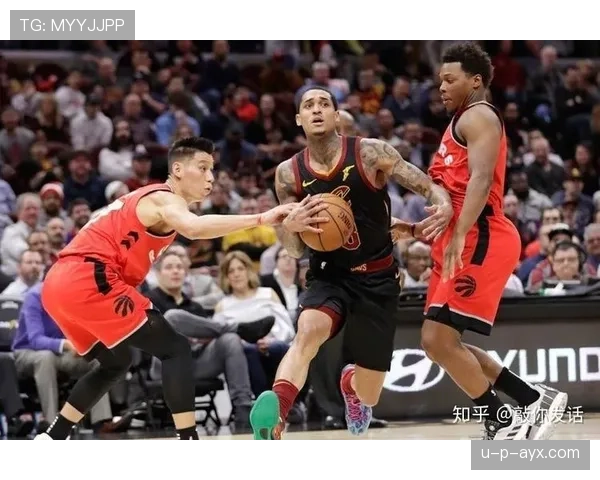 杰·伦·杰克逊二世利用挡拆拉开空间提升三分命中率明显超过队友